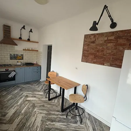 Apartman Airport 2 *